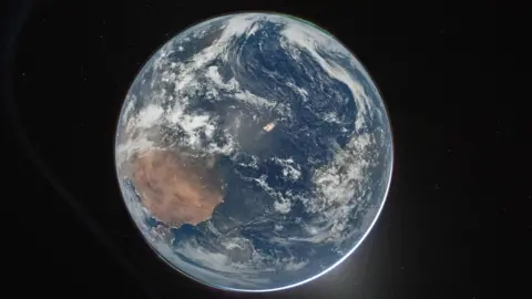 The 40 minutes when the Artemis crew loses contact with the Earth